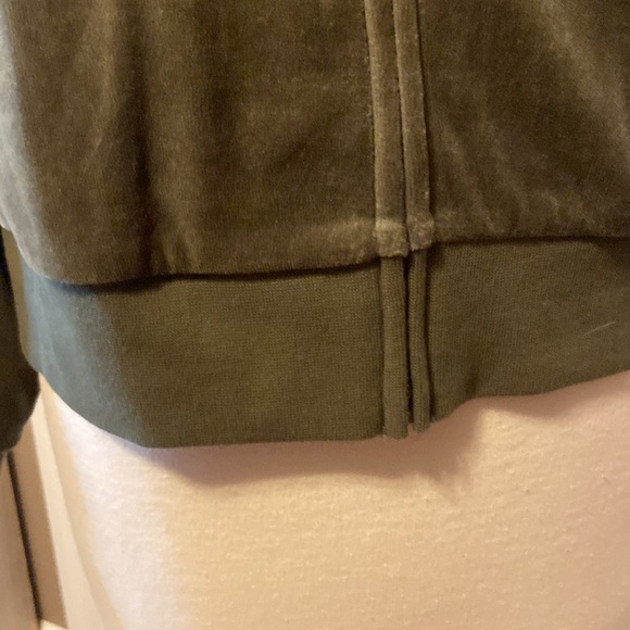 NWT Green Velour hooded sweatshirt size s - Picture 7 of 7